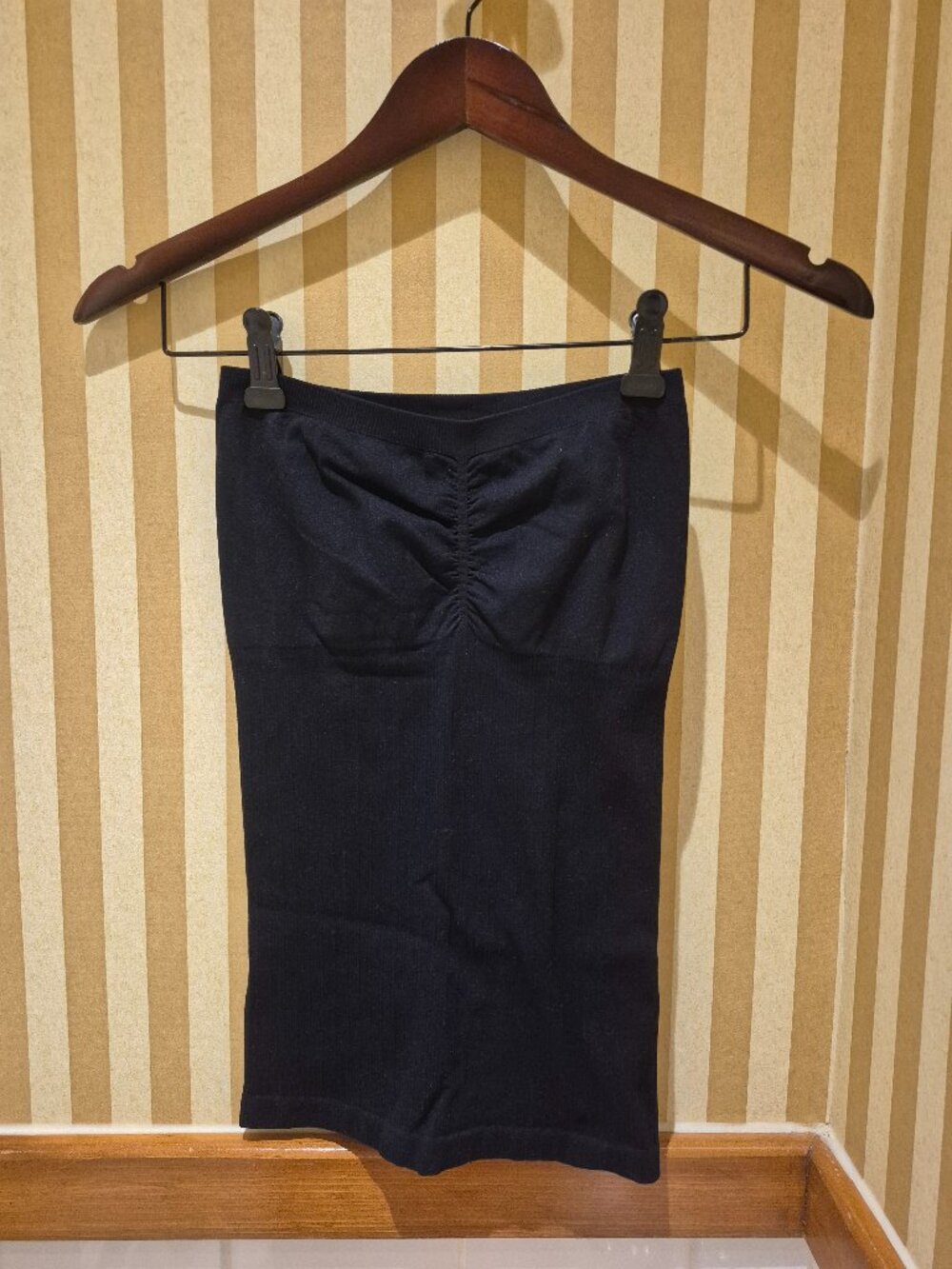 GUESS Jeans Black Strapless Tube Top | Size S Fits like XS